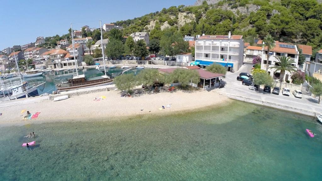 Studio Apartmani Topic Omis Exterior photo